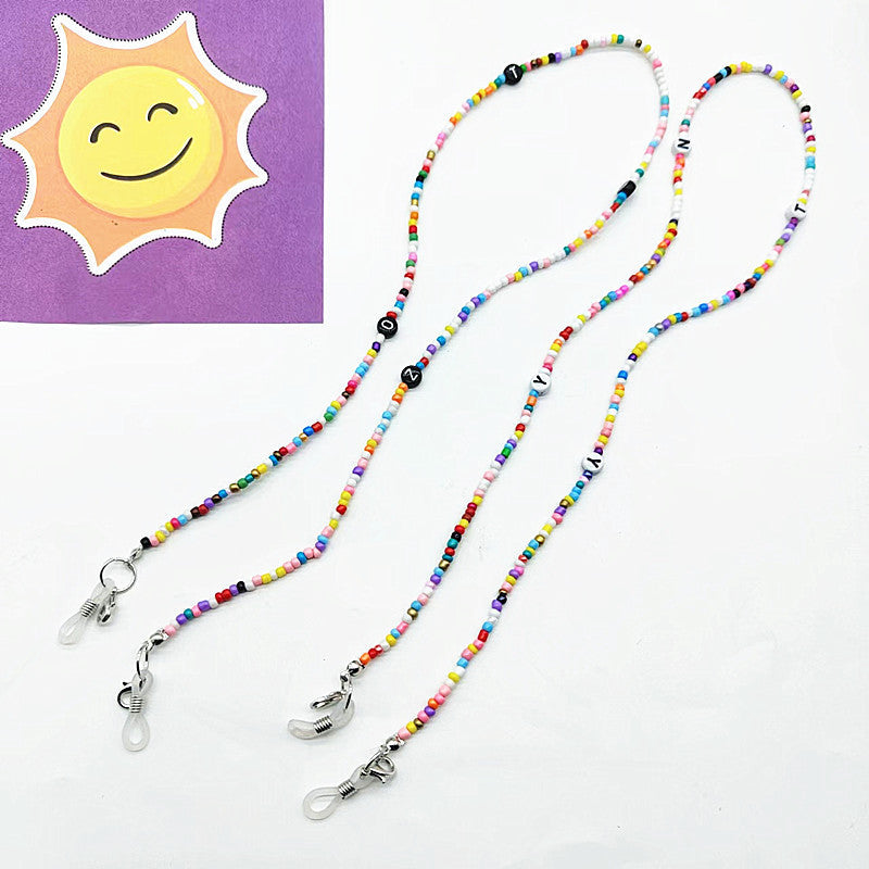 Colorful bead glasses chain 
Maetiva