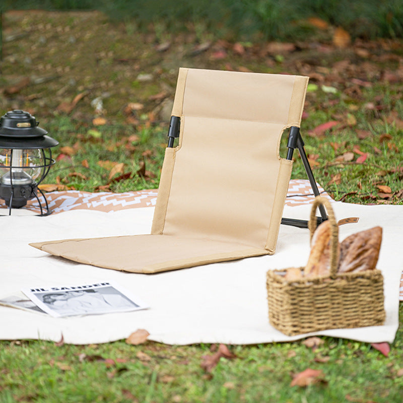 Foldable Outdoor Seat with Adjustable Backrest 
Maetiva