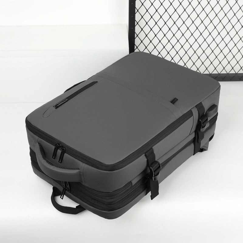 Multi-Functional Travel Backpack 
Maetiva