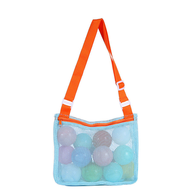 Practical and Breathable Beach Bag with Mesh Structure 
Maetiva