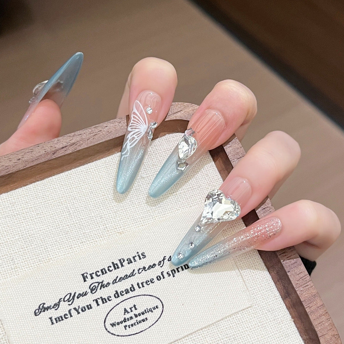 Glamorous Crystal-Studded Stiletto Press-On Nails 
Maetiva