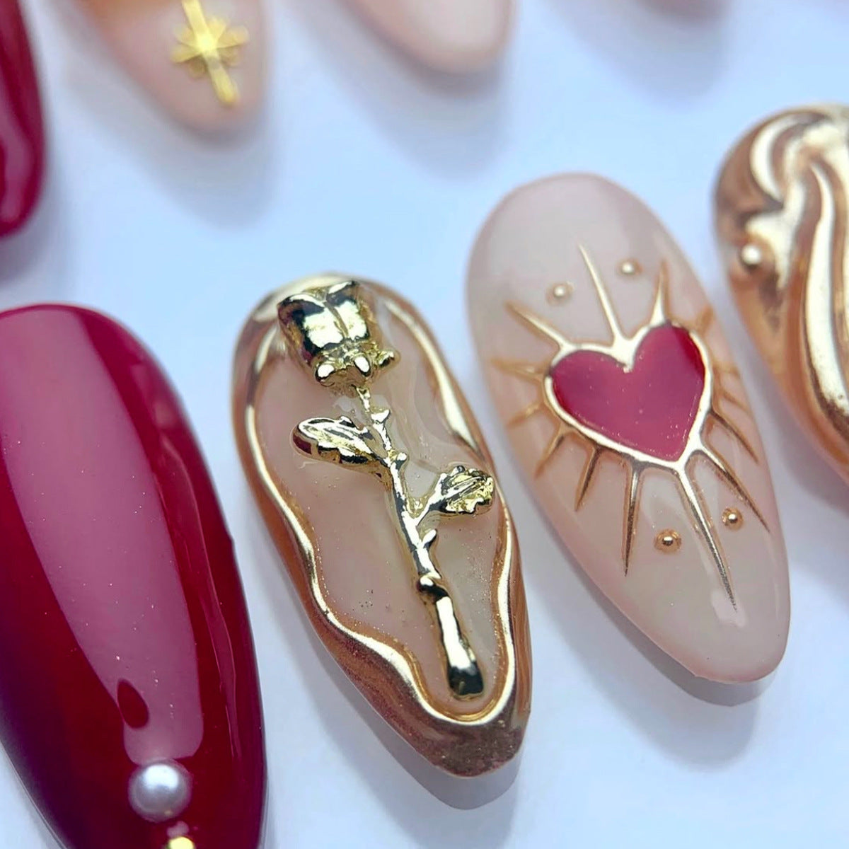 Artistic Nail Design 
Maetiva