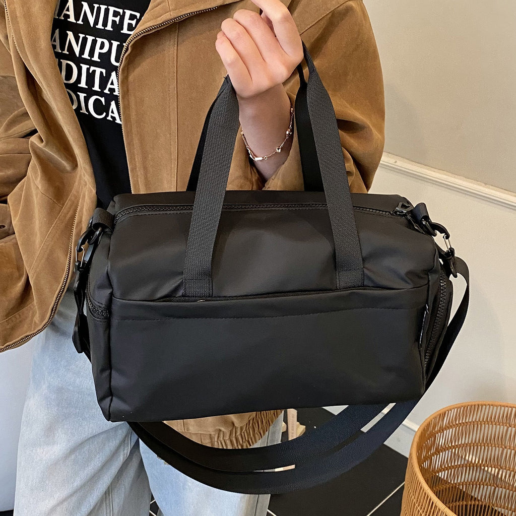 Compact Utility Duffel 
Maetiva