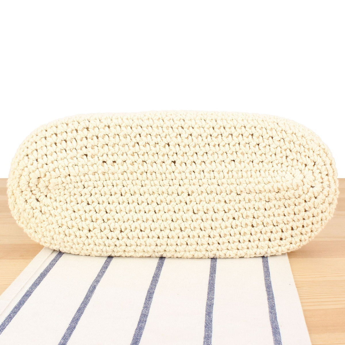 Macrame Crossbody Bag with Sturdy Leather Handle 
Maetiva