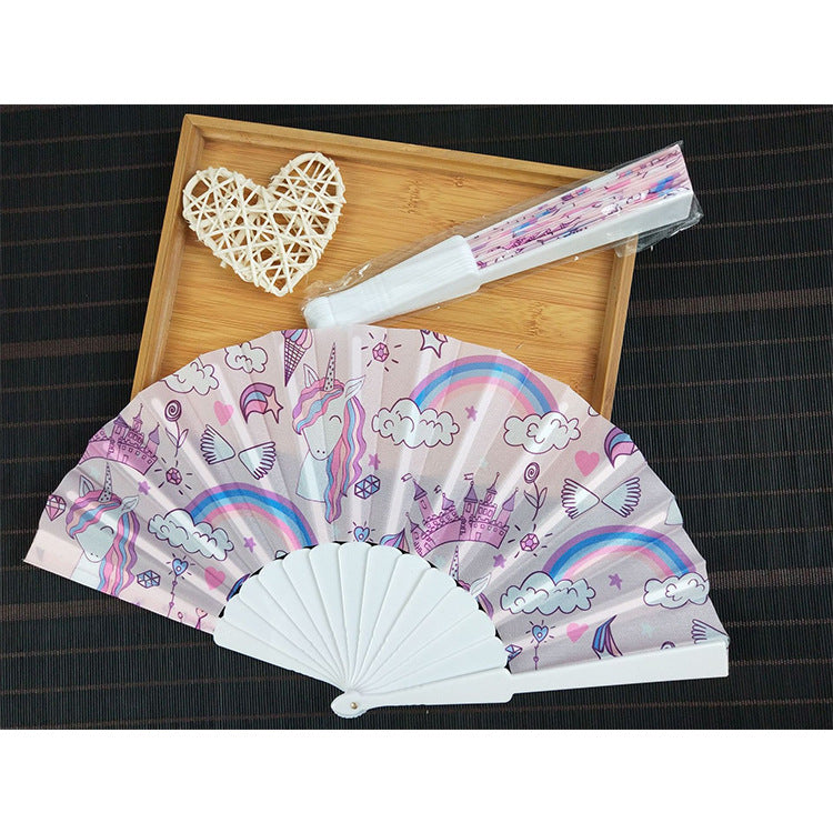Ladies Fan 
Maetiva