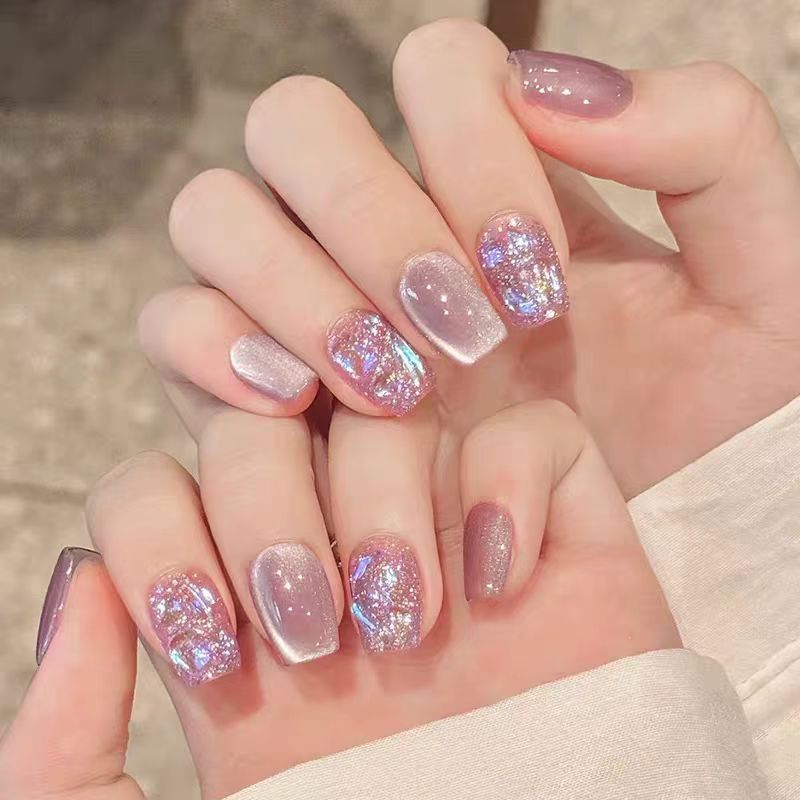 Ombre Glossy Press-On Nail Extensions 
Maetiva
