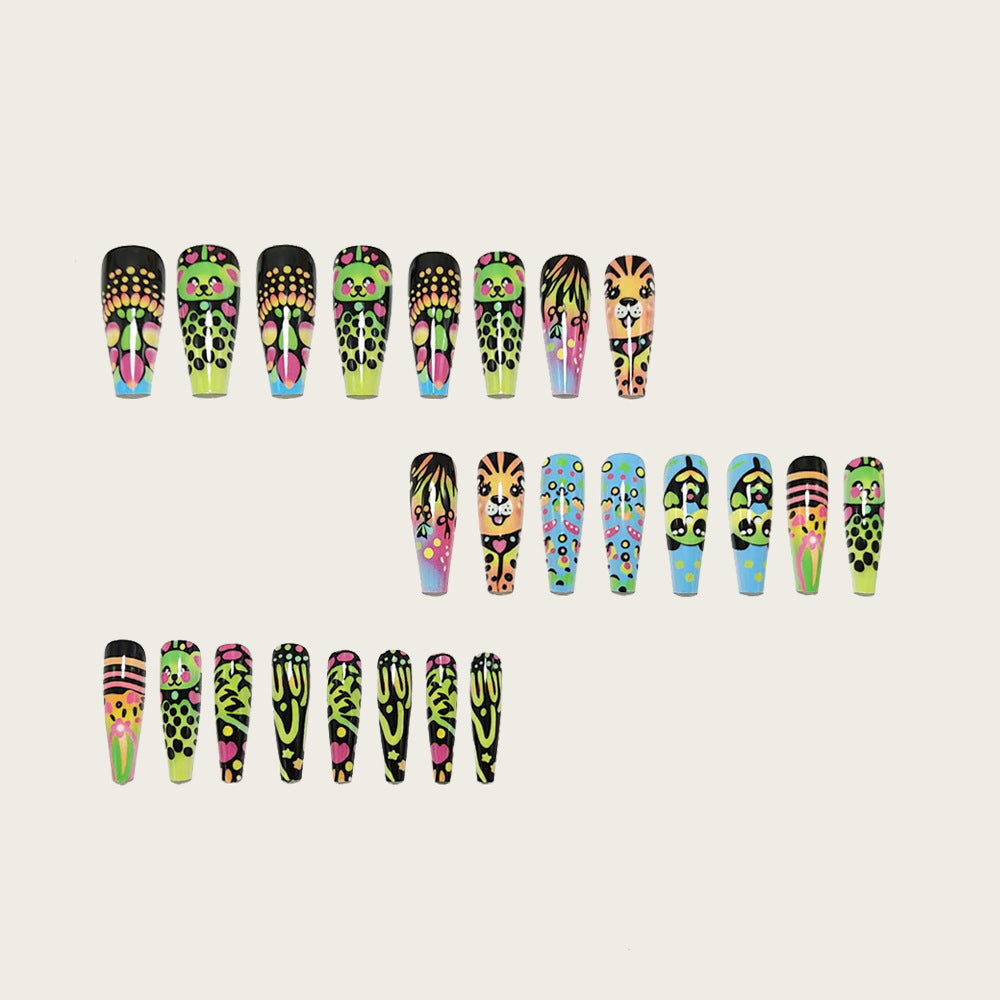 Creative Nail Design Set 
Maetiva