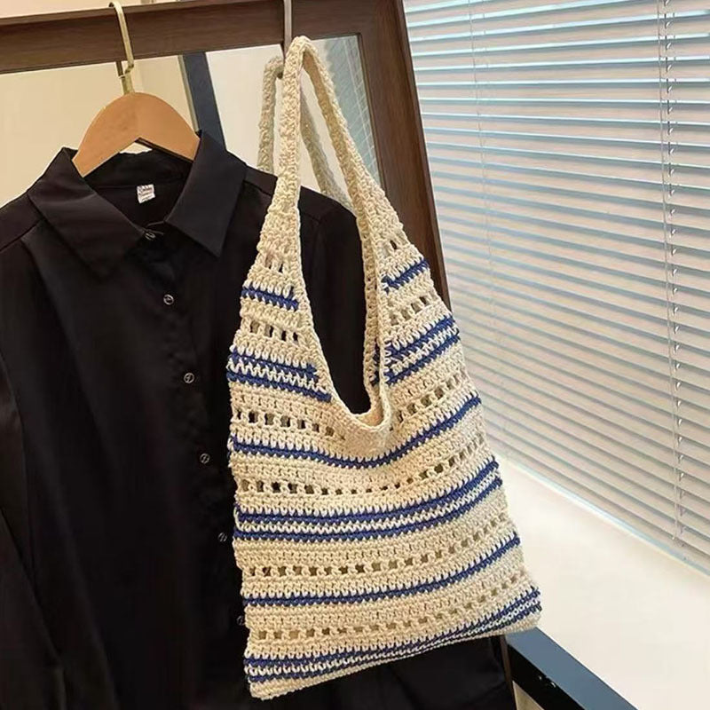 Crocheted Tote Bag with Large Interior 
Maetiva