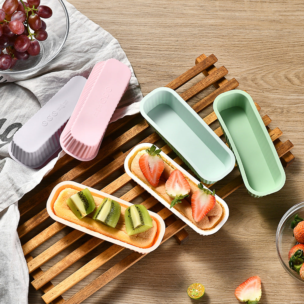 Silicone cake baking mold in modern design 
Maetiva