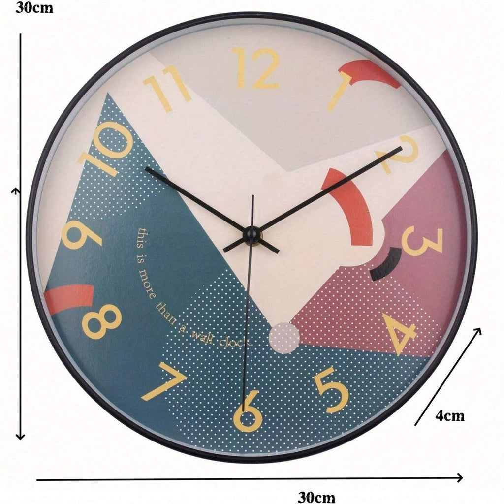 Minimalist Wall Clock 
Maetiva