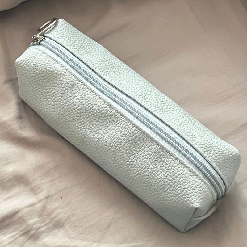 Textured Leather Pencil Case 
Maetiva