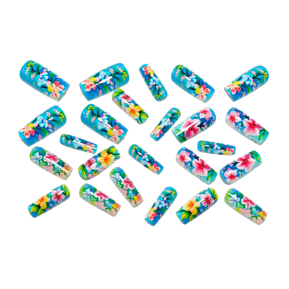 Artificial Nails in Floral Design 
Maetiva