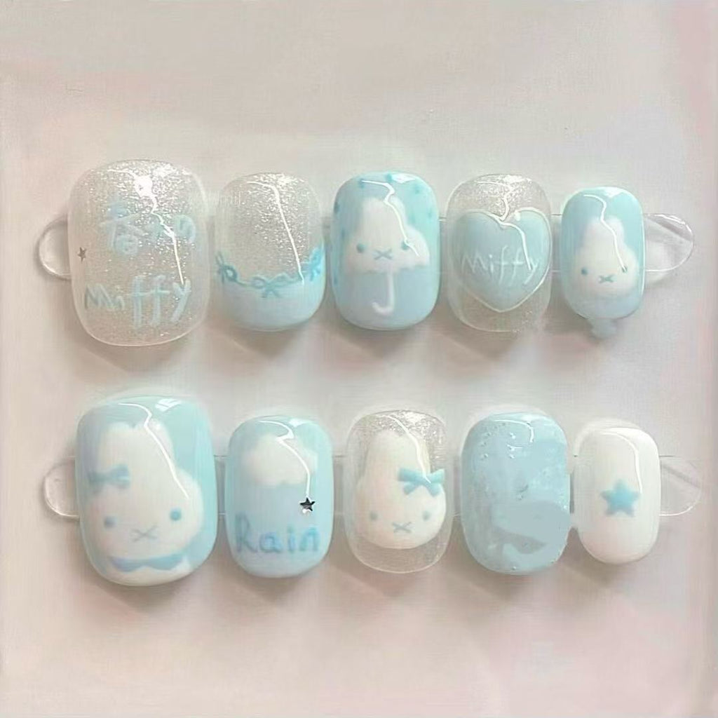 Artistic Nail Art 
Maetiva