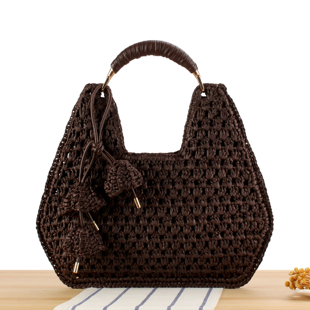 Handmade straw bag 
Maetiva