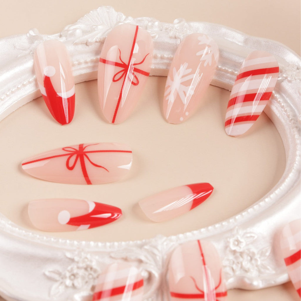 Decorative Nail Art 
Maetiva