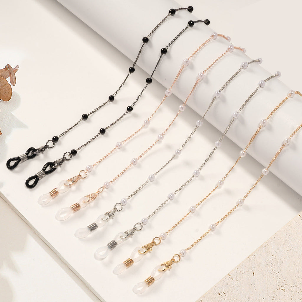 Beaded Eyewear Chain 
Maetiva  787 37020