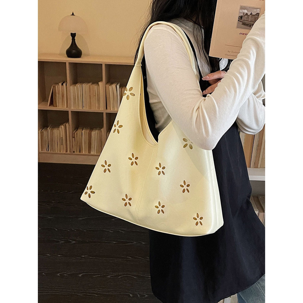 Floral Cut-Out Hobo Bag 
Maetiva