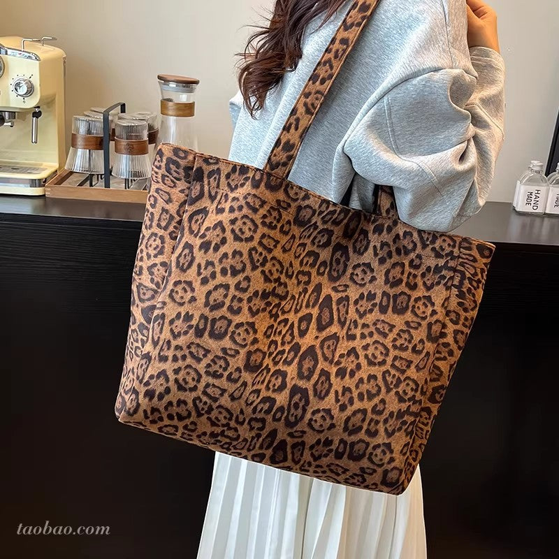 Designer-Handbag 
Maetiva