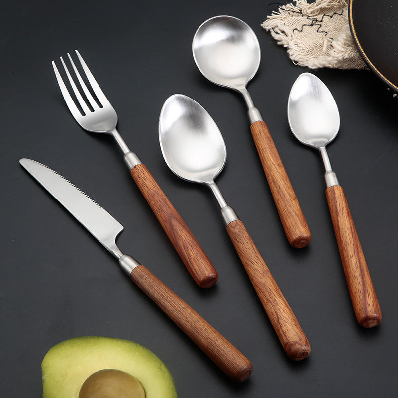 Elegant Table Fork 
Maetiva