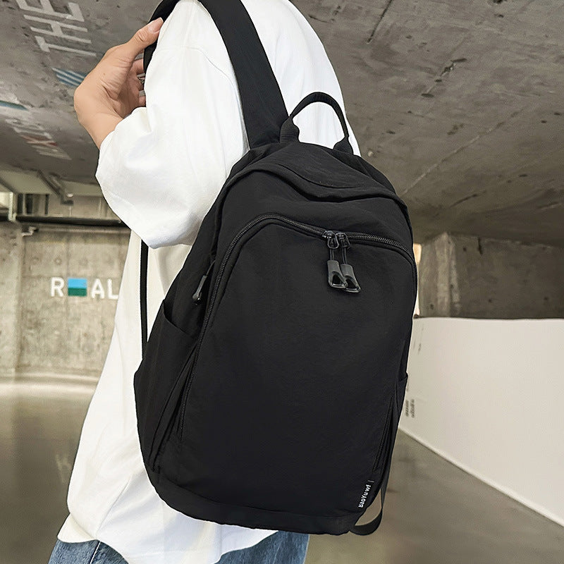 Ergonomic Structured Backpack 
Maetiva