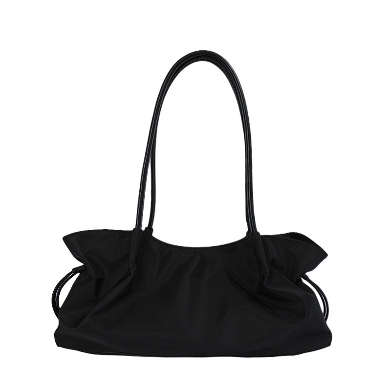 Spacious Tote Bag 
Maetiva