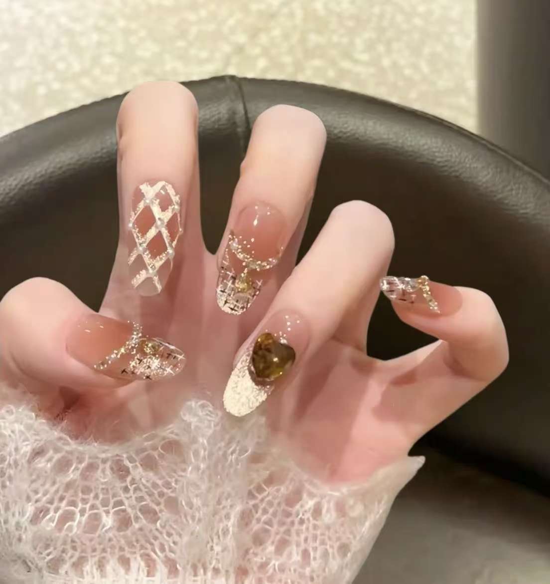 Ombre Glossy Press-On Nail Extensions 
Maetiva