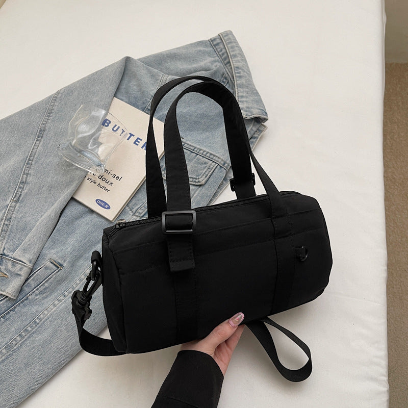 Practical Shoulder Bag 
Maetiva
