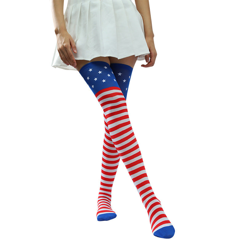 Ladies knee-high stockings with large star pattern, elastic finish and reinforced toe section 
Maetiva
