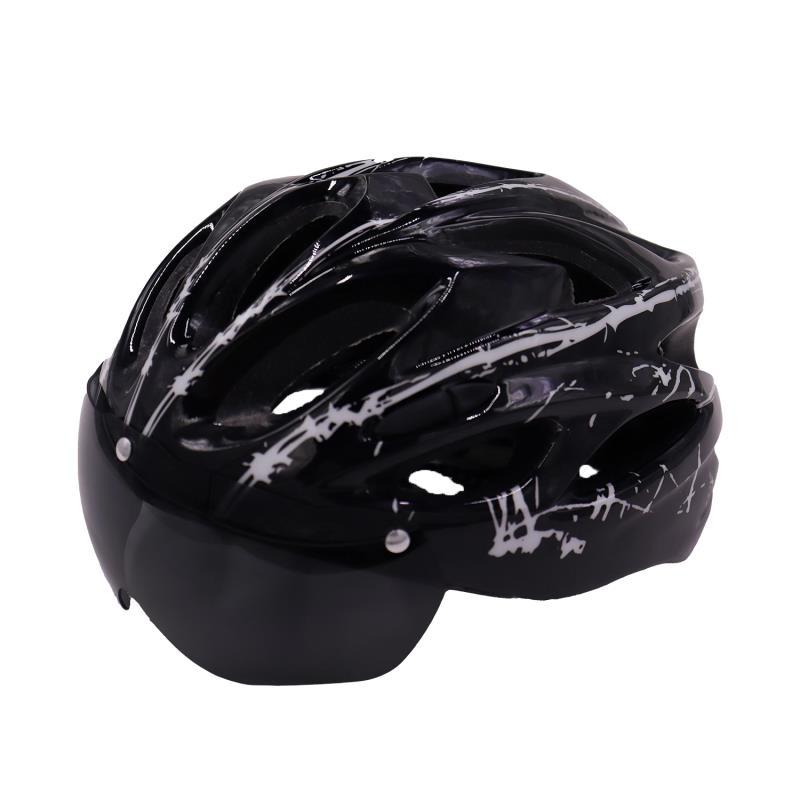 Adjustable Ventilated Bicycle Helmet 
Maetiva
