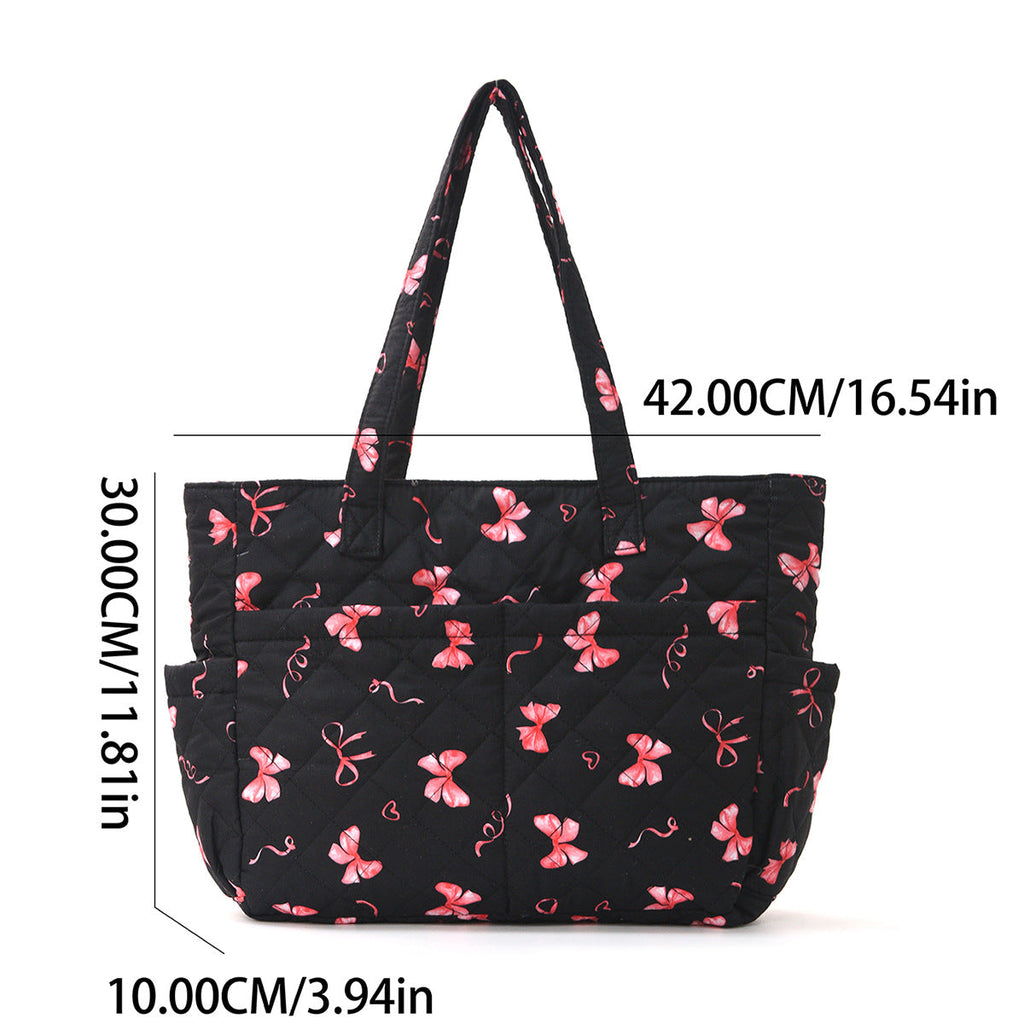 Practical cotton bag with cute bear motif 
Maetiva