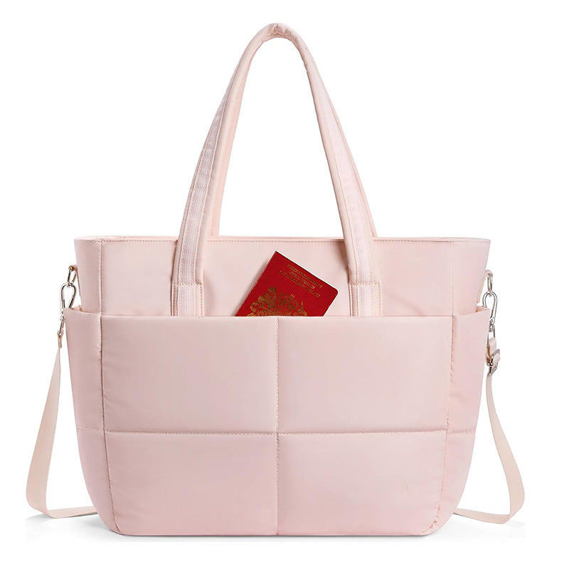 Multifunctional tote bag with organizer pockets 
Maetiva