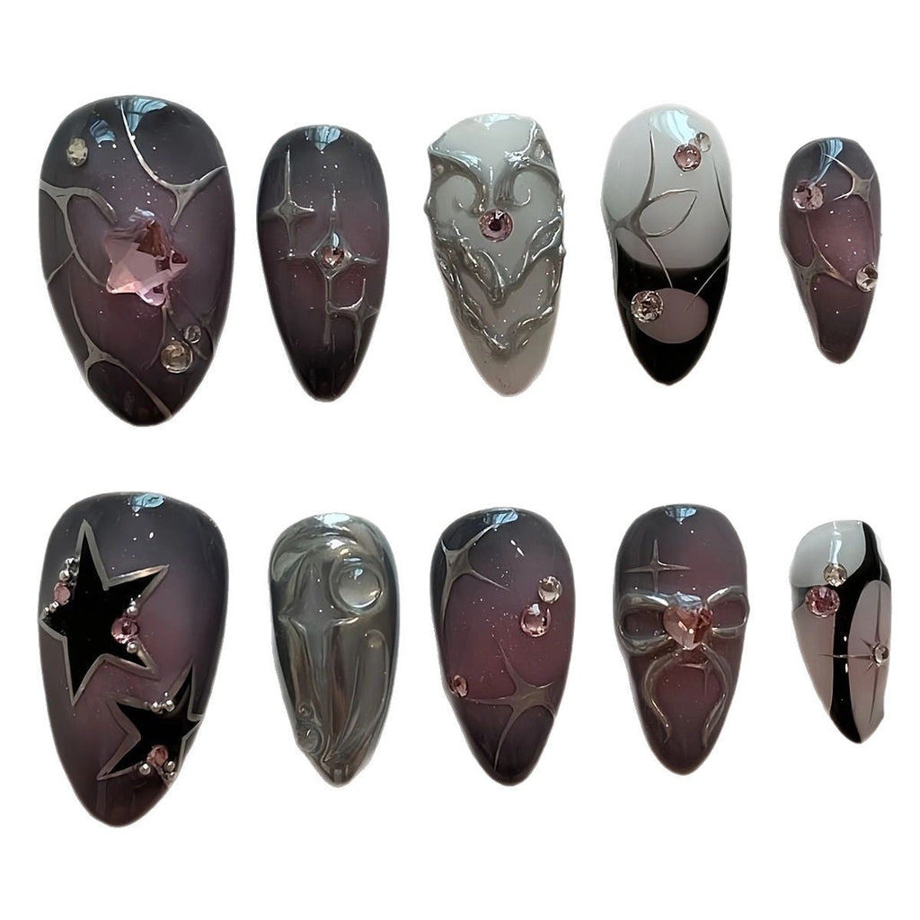 Artistic Nail Design 
Maetiva