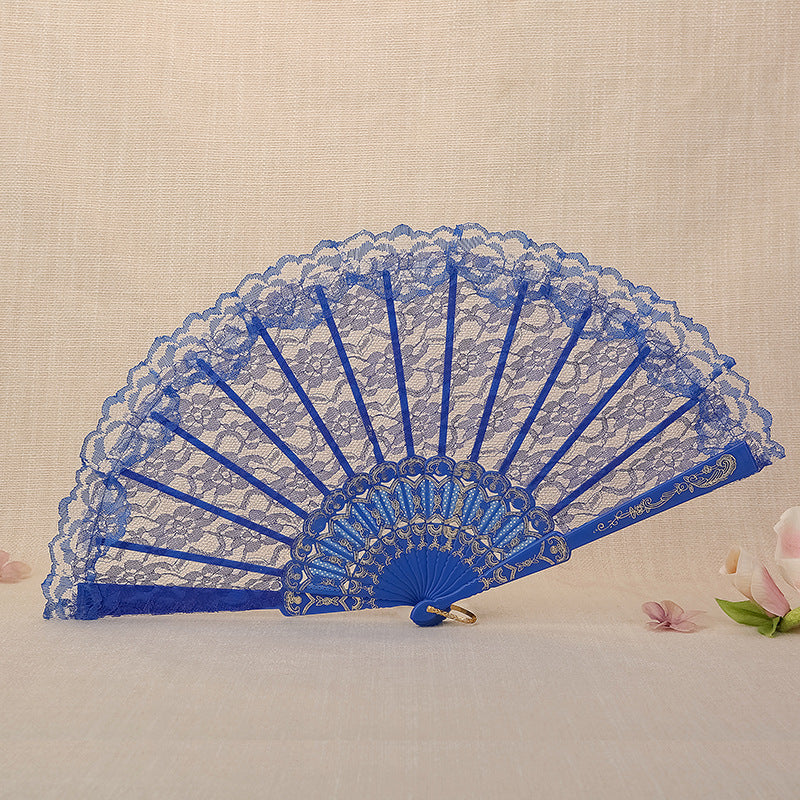 Ladies lace hand fan 
Maetiva
