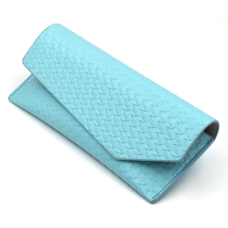 Textured Leather Clutch Wallet 
Maetiva