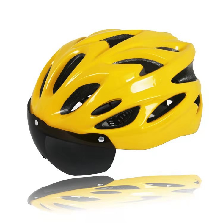 Adjustable Ventilated Bicycle Helmet 
Maetiva