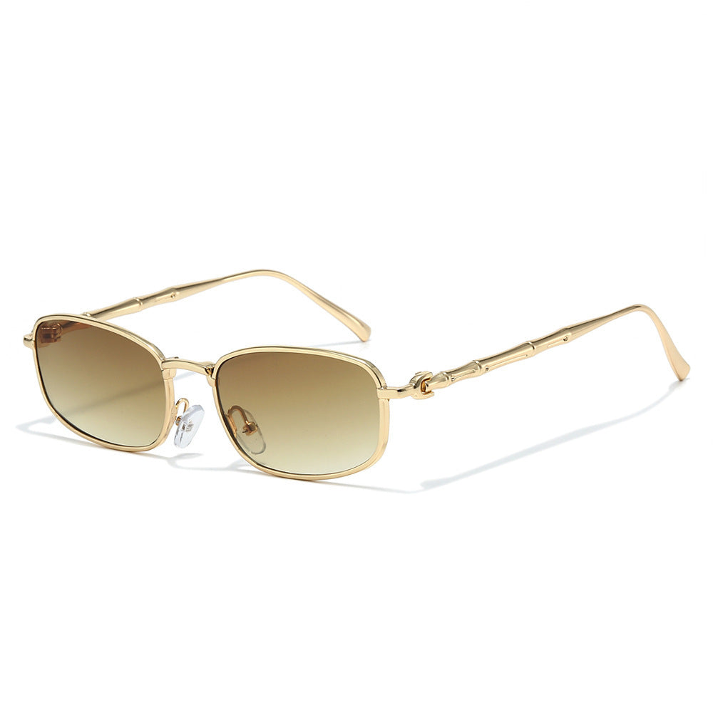 Chic Bamboo-Inspired Frame Sunglasses 
Maetiva