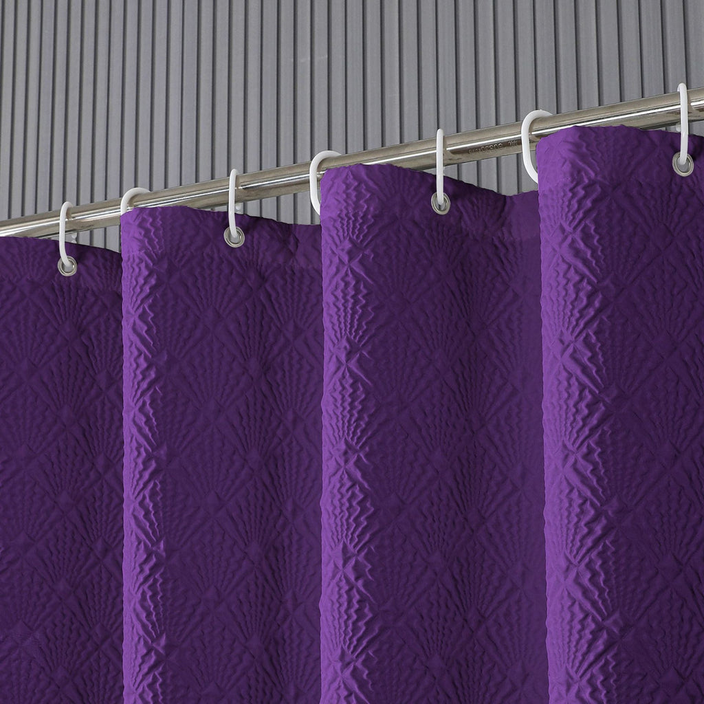 Textured Leaf Motif Shower Curtain 
Maetiva