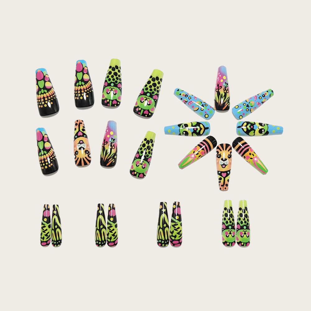 Creative Nail Design Set 
Maetiva