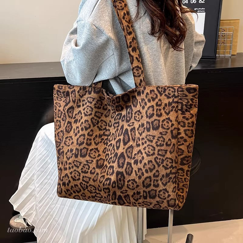 Designer-Handbag 
Maetiva
