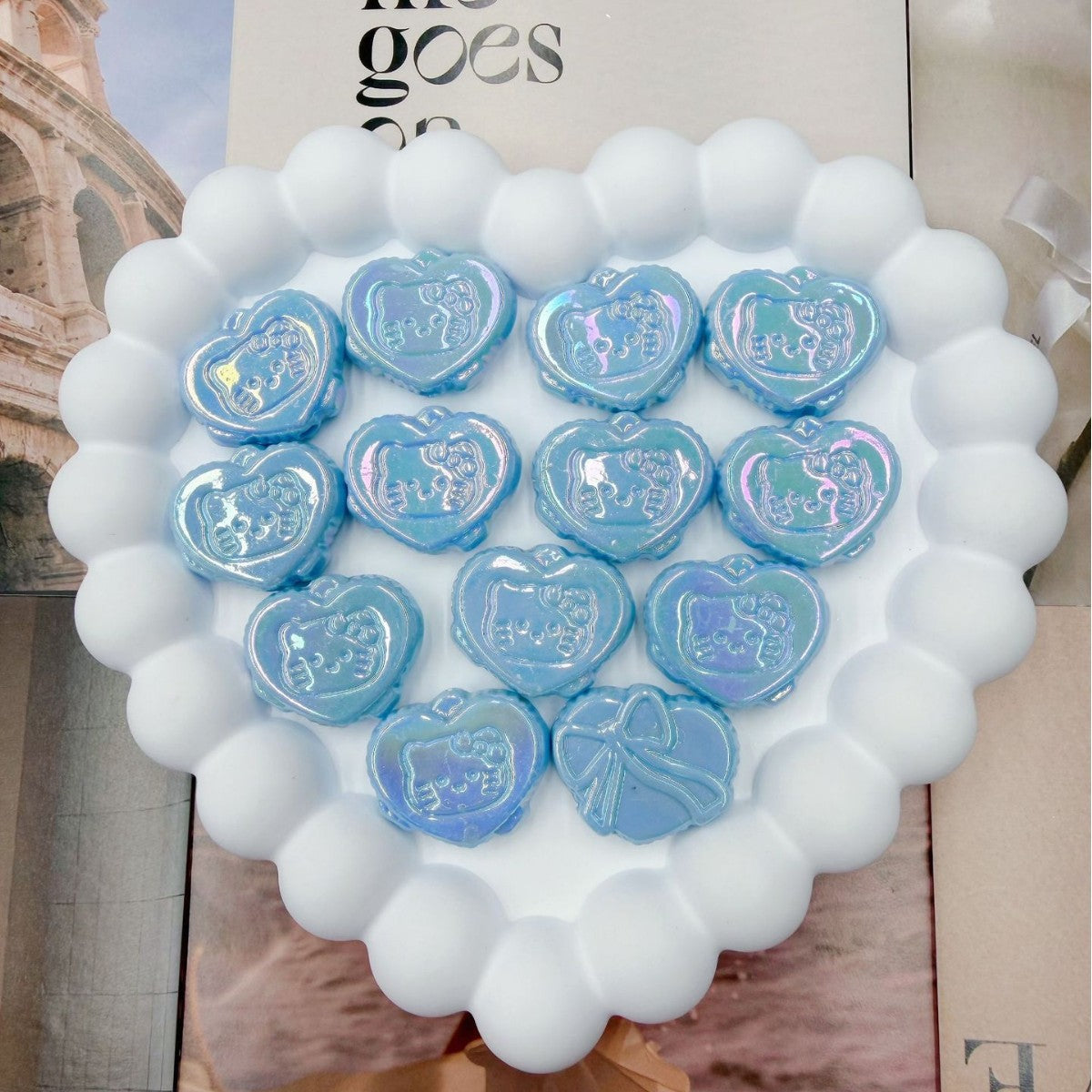 Decorative Heart-Shaped 
Maetiva