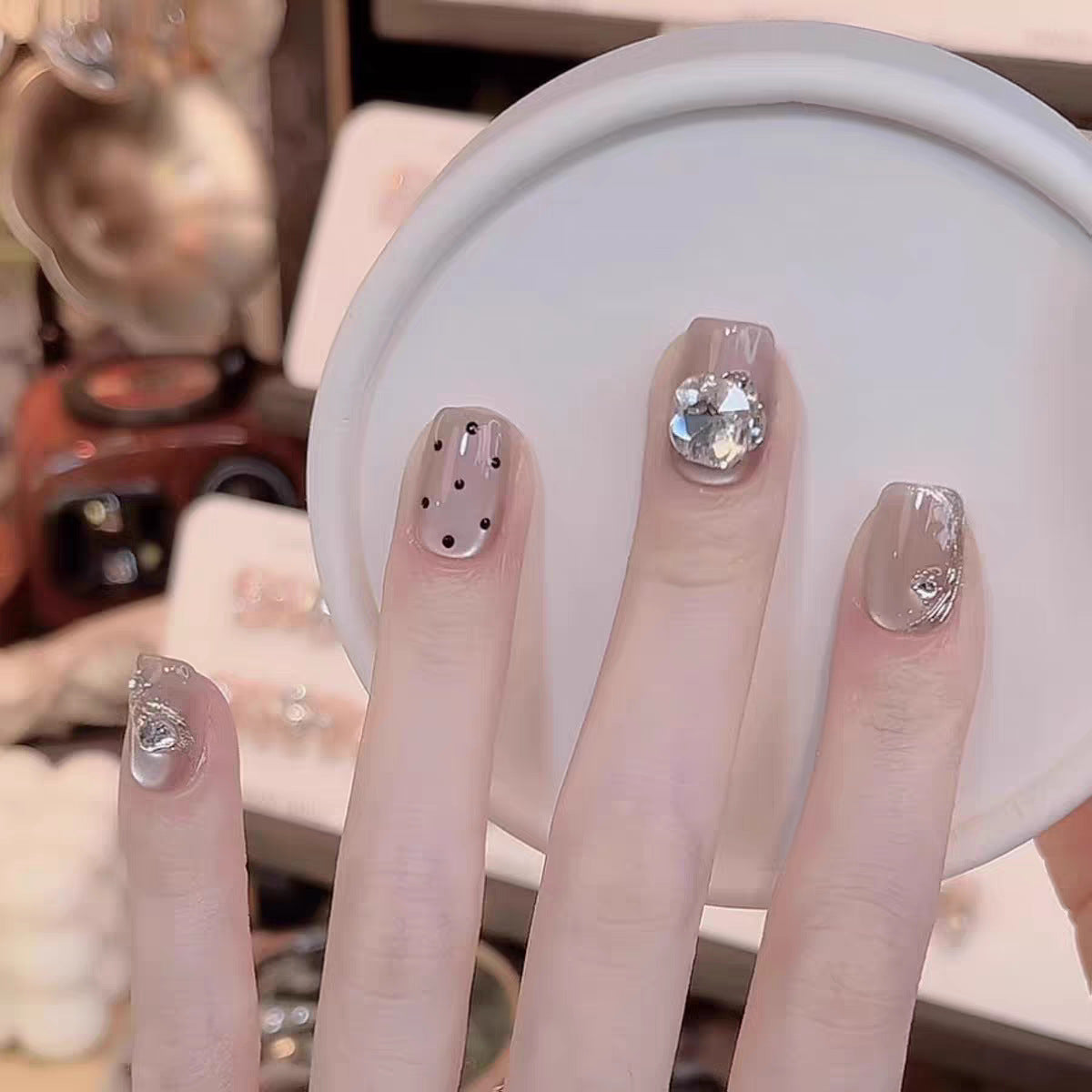 Ombre Glossy Press-On Nail Extensions 
Maetiva