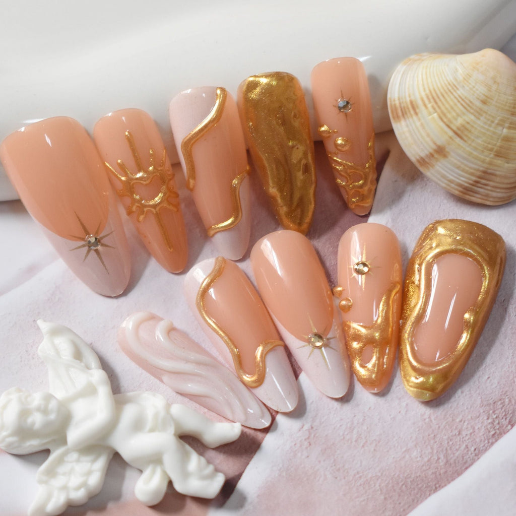 Artistic Nail Design 
Maetiva