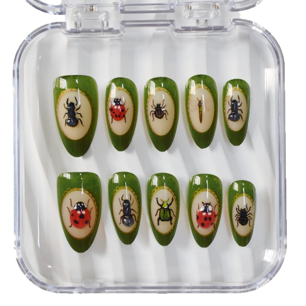 Artistic Nail Design 
Maetiva