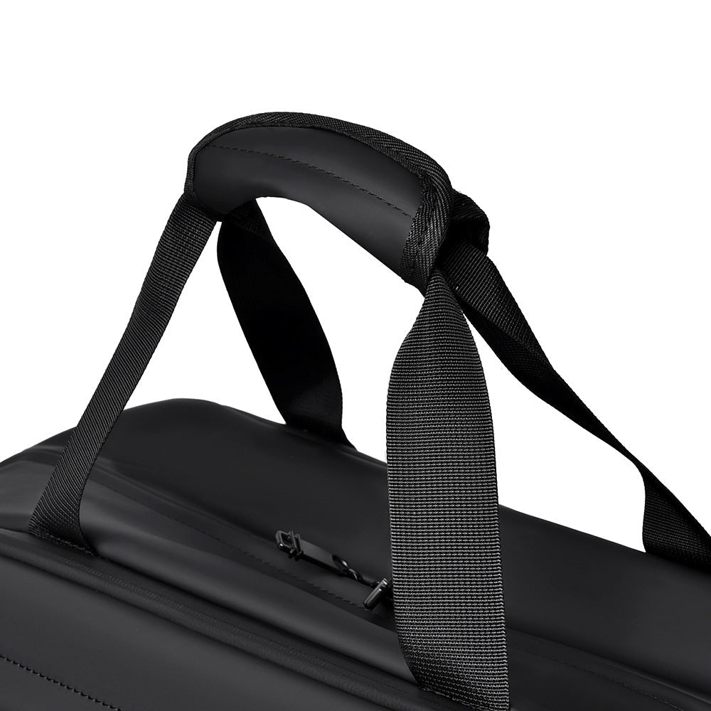 Premium Versatile Gym Duffle Bag 
Maetiva