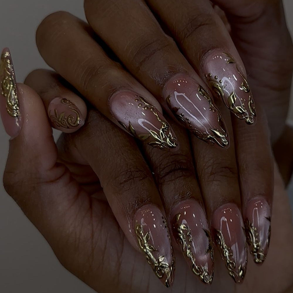 Artificial Nails 
Maetiva