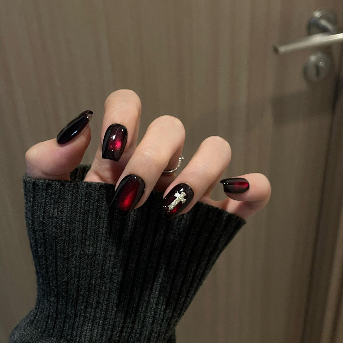 Nail set 
Maetiva