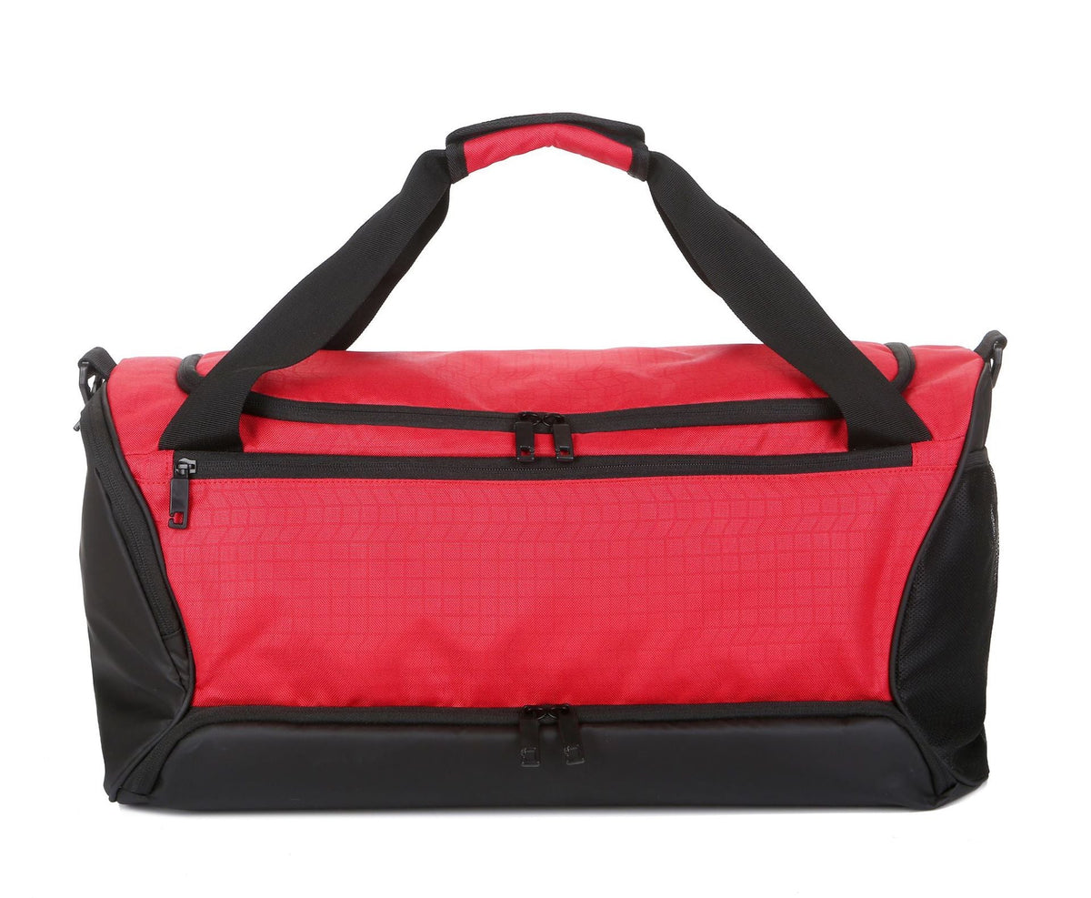 Men's multifunctional sports and travel bag with water-repellent material 
Maetiva