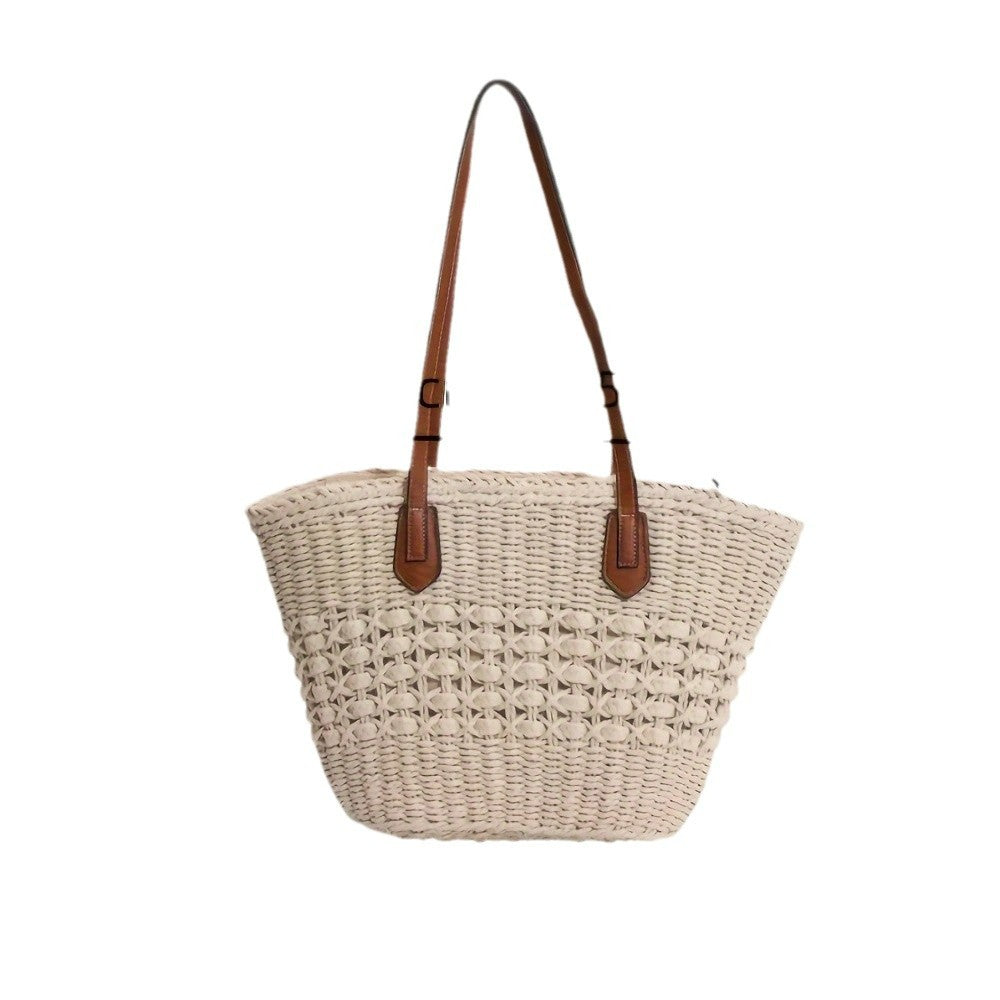 Elegant and Spacious Shopping and Beach Bag 
Maetiva