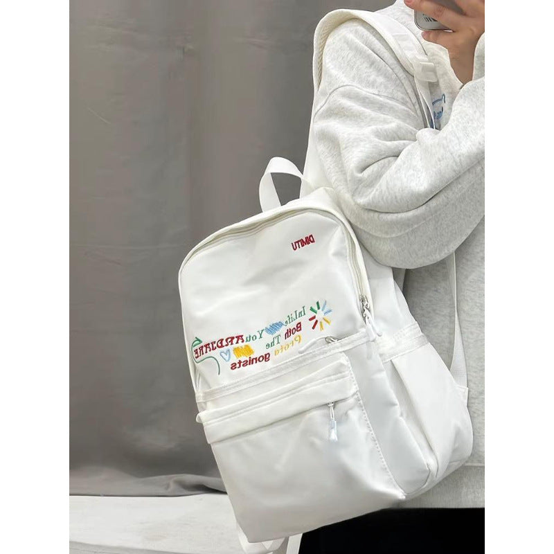 Urban Graphic Design Backpack 
Maetiva