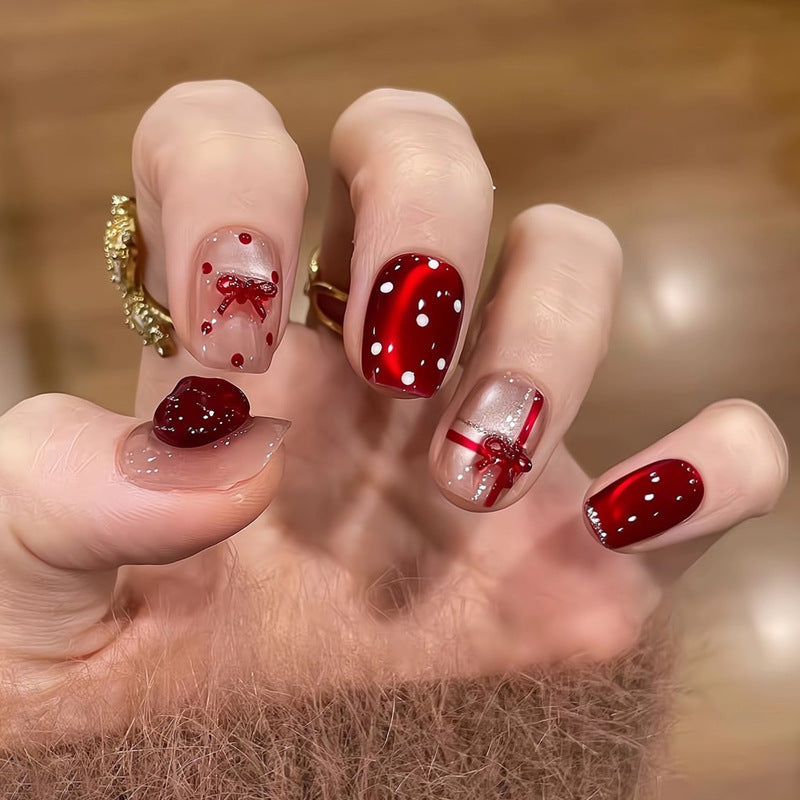 Artistic Floral-Embellished Press-On Nail Art 
Maetiva